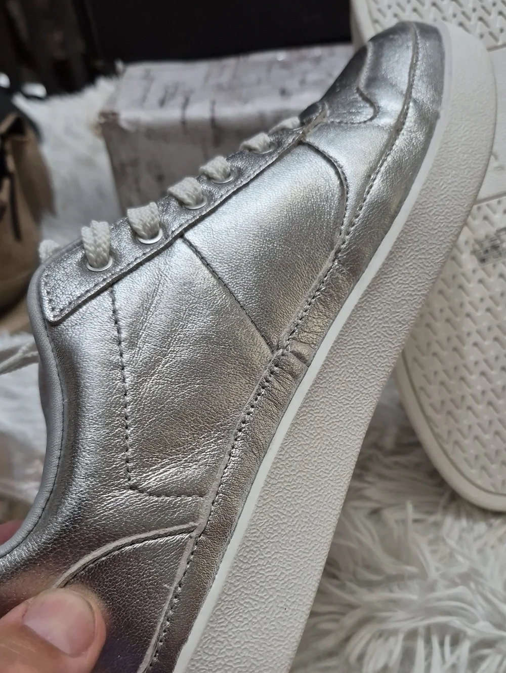 Vionic Elise Silver Sneakers Women's Sz 8 🆕️🆕️